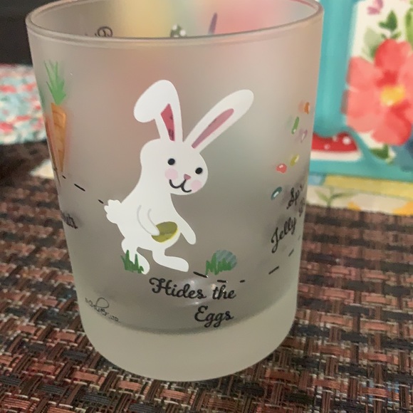 Culver Frosted Glass Easter Bunny Tumbler - Picture 5 of 11